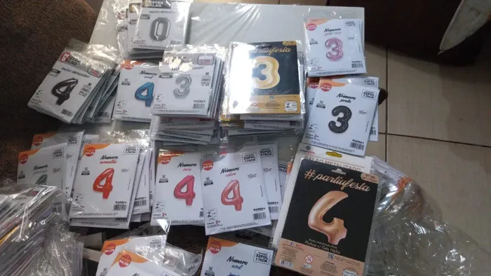 Estoque de balões de números. 