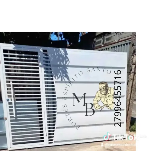 Portões garagem com social