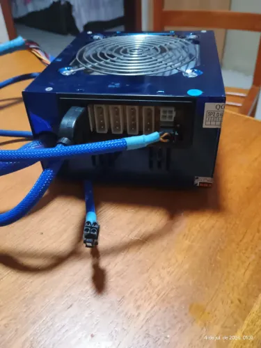 Fonte Leadership Gamer 700W
