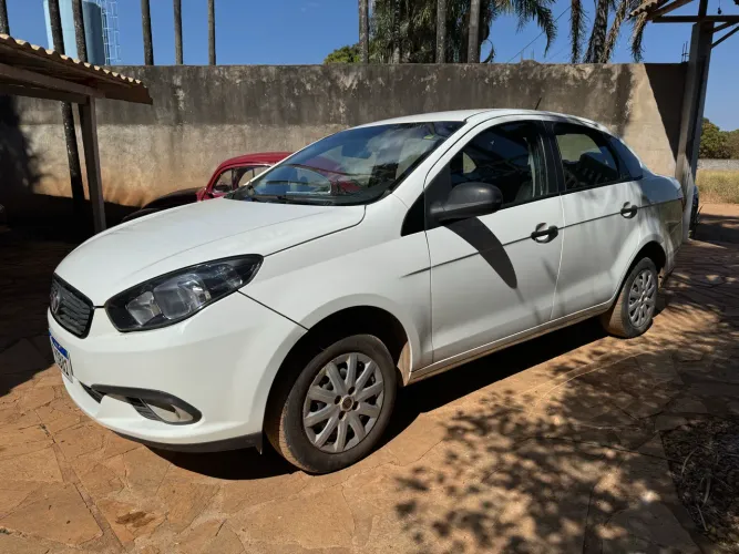 Fiat Grand Siena 1.4 EVO Flex 8V 4P 2021