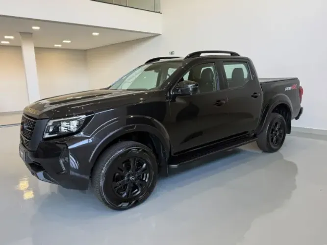 Nissan Frontier Pro4x CD 4X4 2.3 Bi-TB Die. AUT 2023