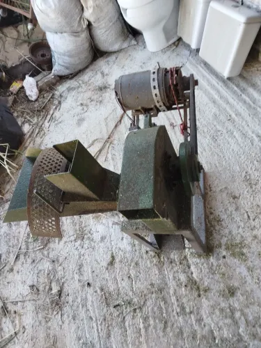 Estou precisando de um motor de 3cv de Alta rotação manofasio pra uma forrageira