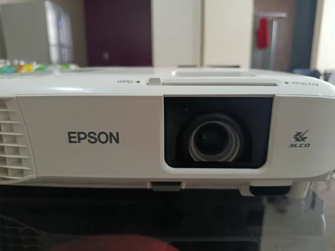 Retroprojetor Epson X49 pawerlite 3800 luminos