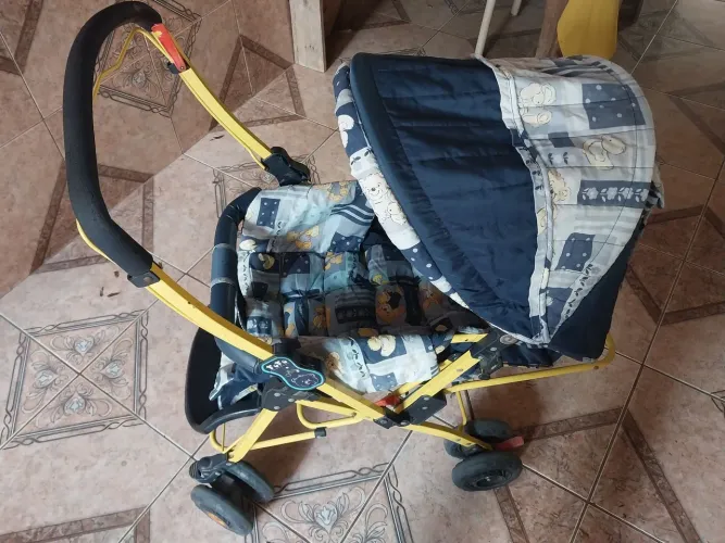 Carrinho de bebê 2 em 1