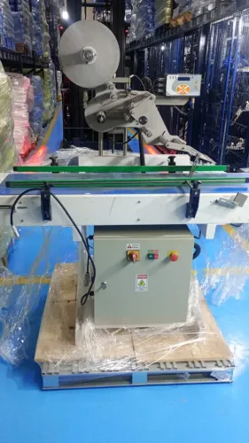 Etiquetadora TM50 com esteira