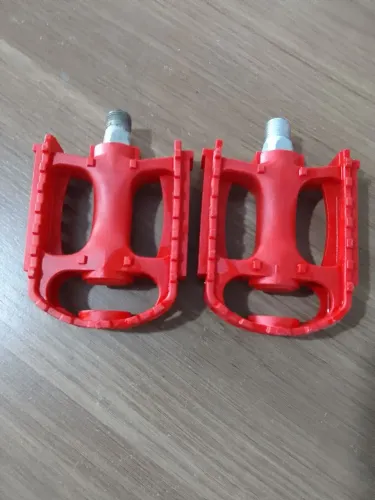 Pedal plástico rosca grossa