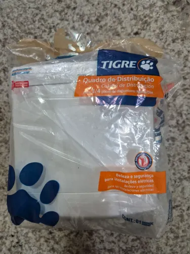 Quadro de distribuição Tigre 3/4 polos sem barramento
