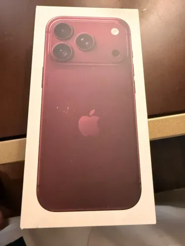 APPLE IPHONE 18 PRO 256GB BORDÔ NOVO GARANTIA DE 1 ANO APPLE LACRADO