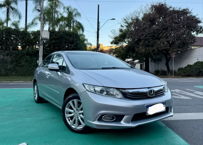 Honda Civic Sedan LXR 2.0 Flexone 16V Aut. 4P 2014