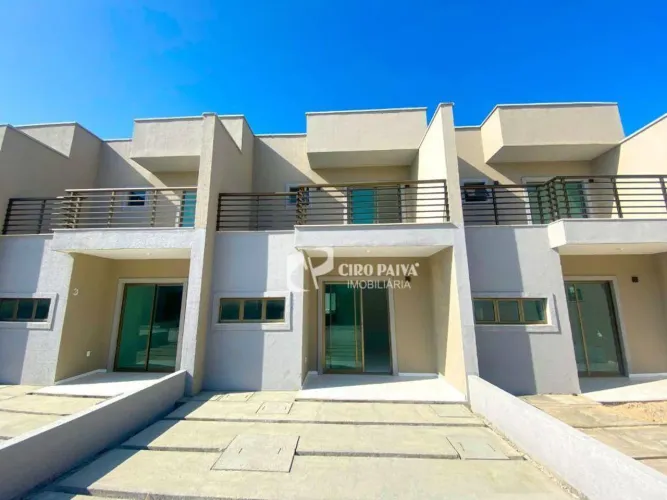 Casa com 3 dormitórios à venda, 79 m² por R$ 290.000 - Loteamento Rota do Mar - Aquiraz/Ce