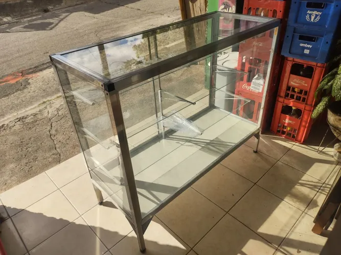 Balcão e Vitrine Expositora