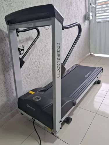 Esteira profissional movement lx 160 g2