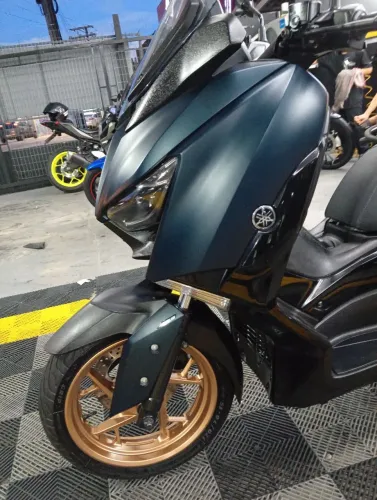 X-Max 250 ano 2023 com 21.000 km