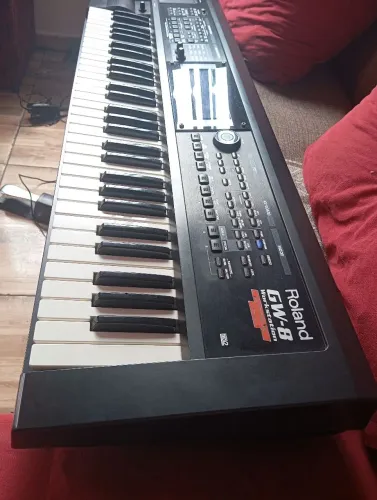 Vendo esse teclado roland gw8 ótimo estado de conservação teclado excelente muito bom