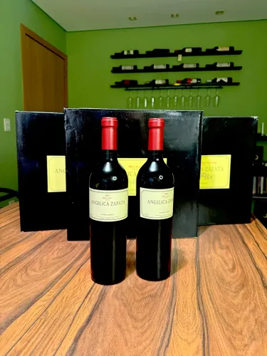 Vinho Argentino Angelica Zapata 