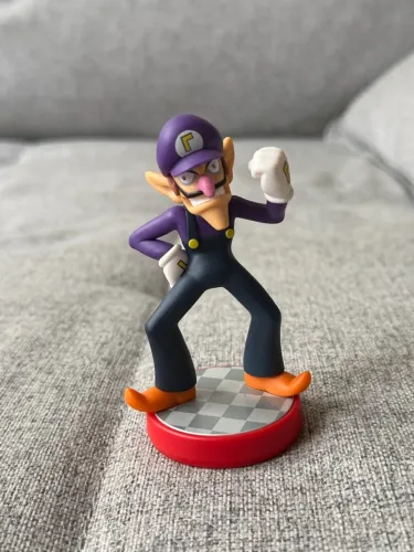 Amiibo Waluigi Super Mario