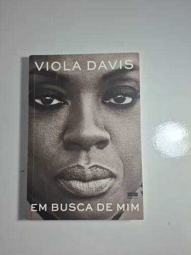 Livro: Em busca de mim - Viola Davis