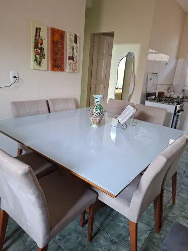 Vende-se mesa de Jantar 