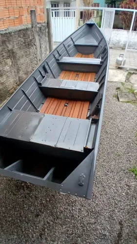 Barco de alumínio 