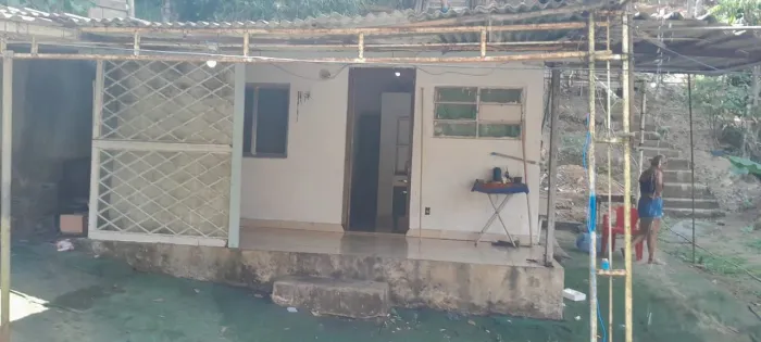 Casa em Mauá Magé rj grande com 4 poços artesiano terreno grande