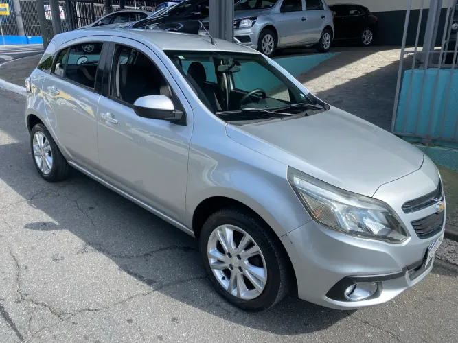 Chevrolet Agile LTZ Easytronic 1.4 8V Flexpower 5P 2014