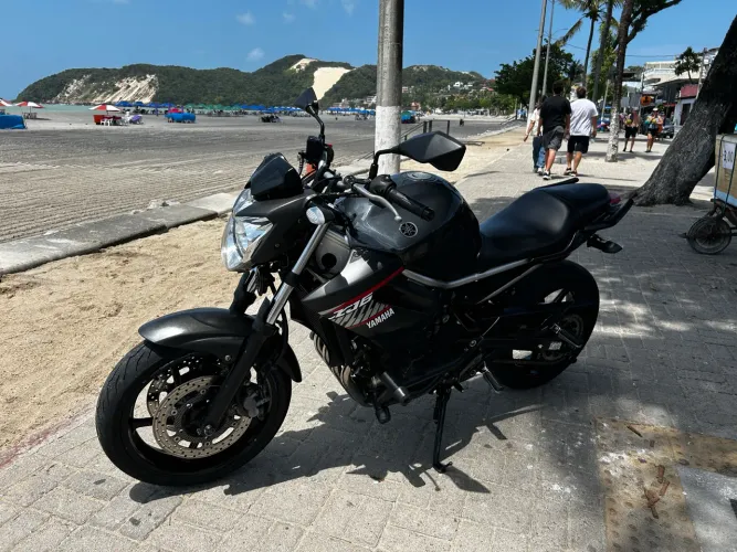 YAMAHA XJ6 600 cc