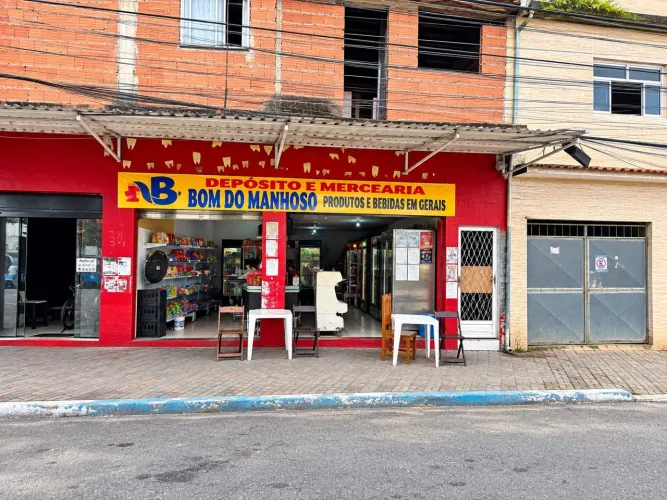 Passo Ponto, mini mercado/deposito de bebidas