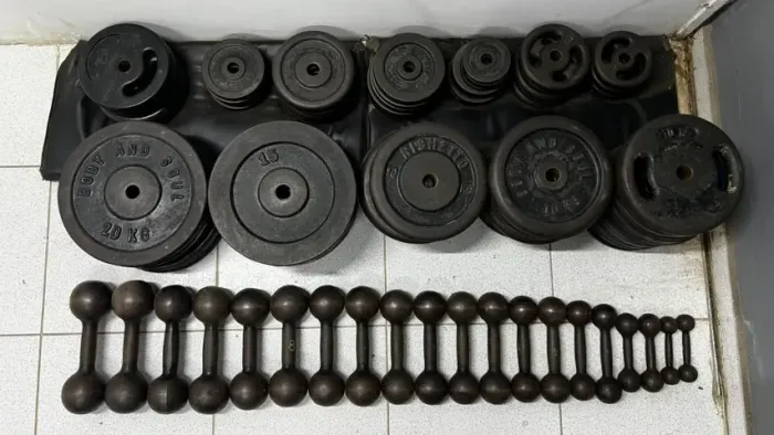 Anilhas de ferro da Righetto + Halters de ferro