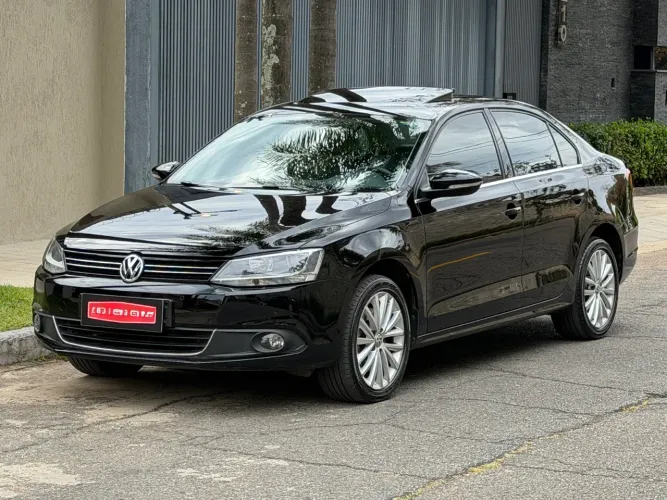 Volkswagen Jetta Highline 2.0 TSI 16V 4P Tiptronic 2013