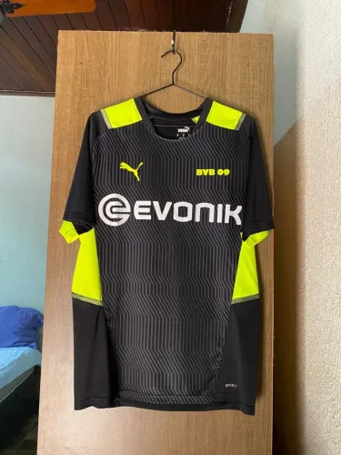 Camisa Puma "BVB 09" edição especial *preto com detalhes em amarelo neon*