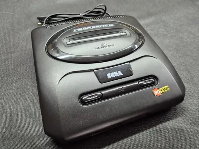 Sega Mega Drive 3 Tectoy com 30 Jogos na Memória