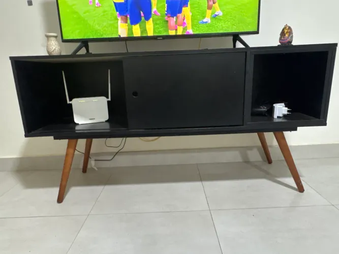 Rack preto em mdf