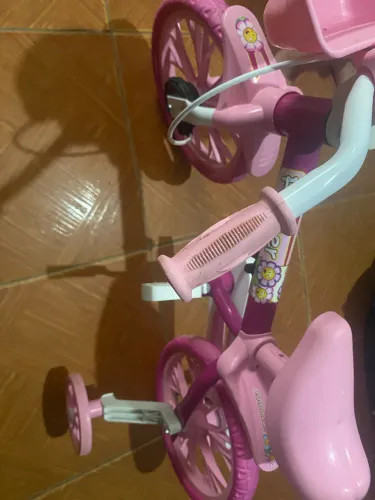 Nuclear infantil muito nova não chegou nem ser usada , toda novinha