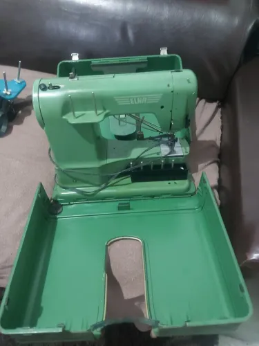 Maquina de costura