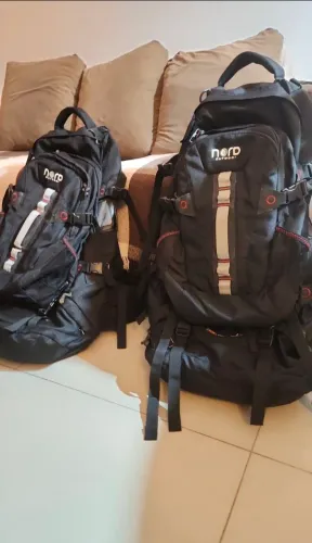 Mochila pra Trilha ou Academia, Espaçosa São duas em uma. CARGUEIRA E DE ATAQUE.