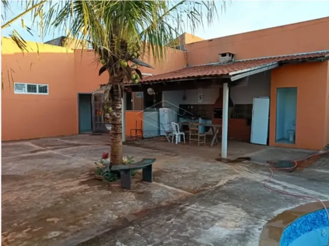 EXCELENTE CASA COM PISCINA E 2 DORMITÓRIOS EM BAURU-SP