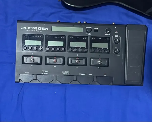 Pedaleira Zoom G5n