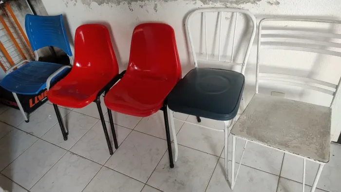 Cadeiras usadas oportunidade!