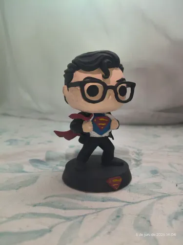 SUPERMAN PERSONALIZADO ESTILO FUNKO POP | PEÇA EXCLUSIVA EM RESINA COM PINTURA ARTESANAL
