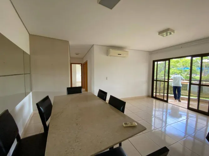 Apartamento com 3 quartos no Edificio Torres do Parque