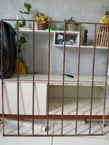 Grades de ferro. Para janelas tem 3 ai eata as mediadas *