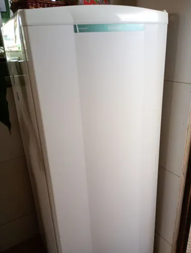 Geladeira usada para retirada de peças ,