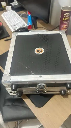 Mesa digital Zoom L8 (Mesa e Gravadora)