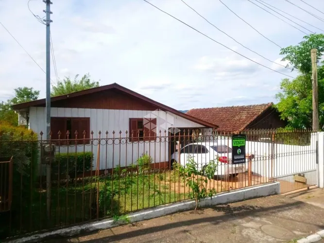 Terreno a venda no bairro Juscelino kubitschek, em Santa Maira.