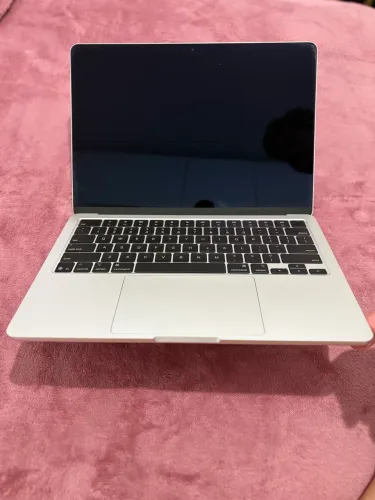 MacBook Air M4 2025 - 13 polegadas 256 GB 16 GB
