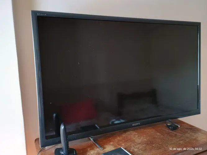 TV Sony bravia 46' (não é SMART)