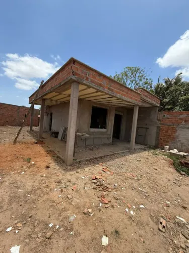 VENDO CASA EM FASE DE ACABAMENTO NO TURU POR 220 REAIS 