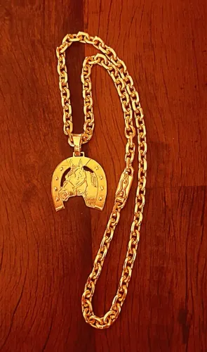 Belo cordão banhado a ouro 18k novo