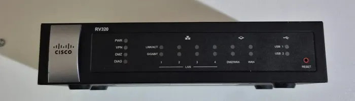 Router Cisco RV320 Gigabit