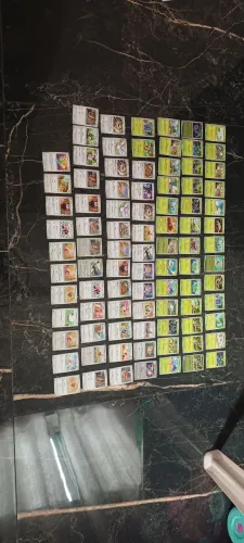 Vendo kit com 89 cartas de pokémon